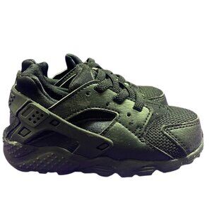 Nike Huarache Run Triple Black Run Sneaker SIZE 7 704950-016